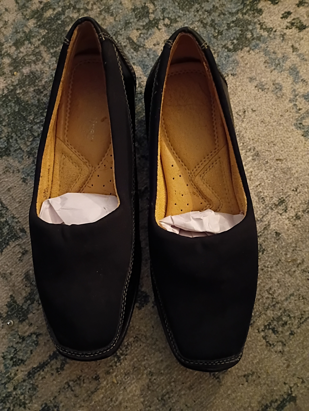 Women's Black Slip-On Casual Loafers Size 6M